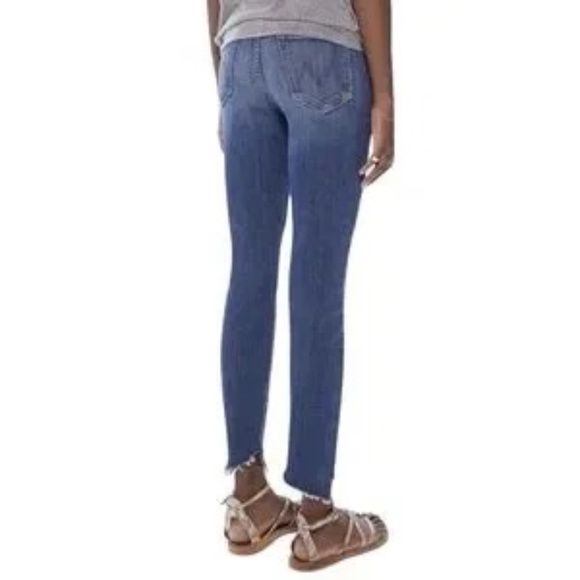 MOTHER The Stunner Zip Two Step Fray Jeans in Girl Crush size 27 - Picture 2 of 3